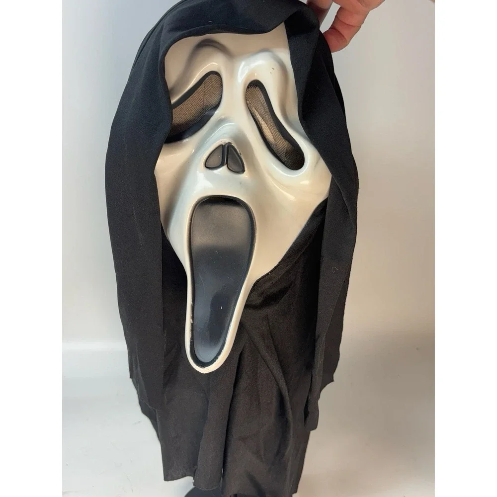 Rare 2016 Tagged Scream 4 Ghost Face Mask Non Glow Easter Unlimited Funworld
